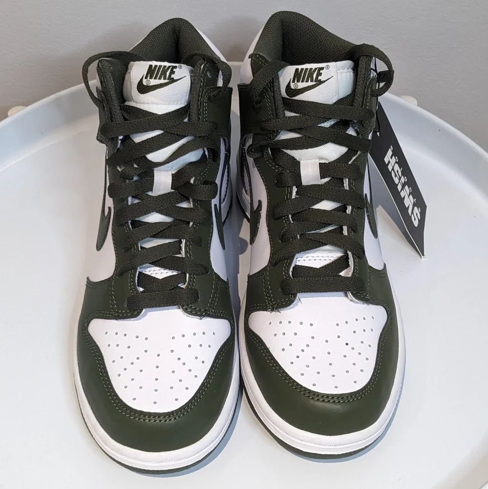 Nike Dunk High Size 7.5 females or 6Y - Picture 4 of 10